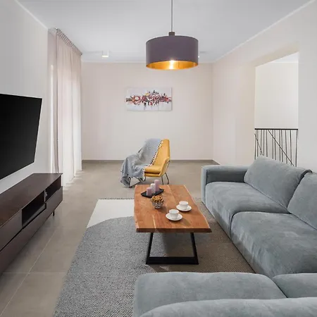 Holiday home Cozy In With Wifi Pula